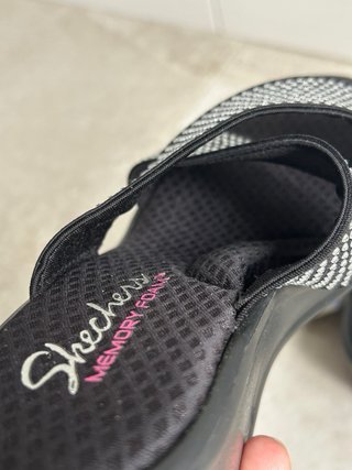 Sandalias Skechers Rumble con Tacón Mujer