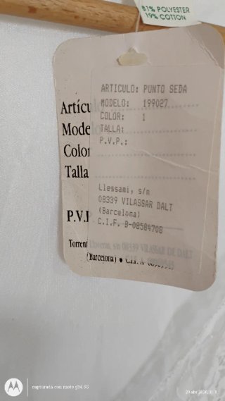 Bata y picardías de encaje blanco