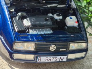 Volkswagen Corrado VR6 1/18 Revell