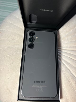 Samsung Galaxy S24 FE 256GB GAMA ALTA | IMPECABLE