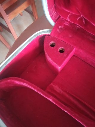 Funda Trompeta Vintage Roja