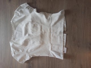 Blusa blanca con encaje