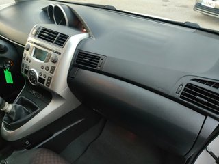 Toyota Verso 2.0 D-4D Active 5pl.