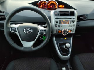 Toyota Verso 2.0 D-4D Active 5pl.