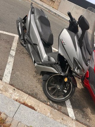 Daelim Moto Maxi Scooter 2021