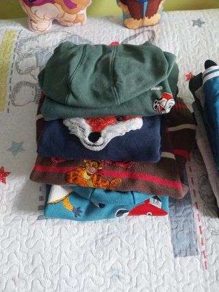 Lote Ropa de niño talla 98- 104