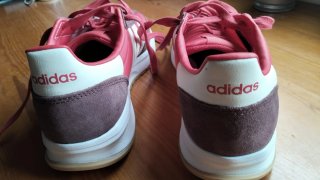 Zapatillas Adidas Retro Rojas y Blancas