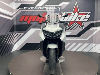 BMW C 400 GT Blanca