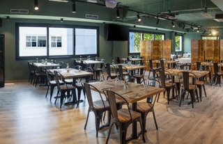 Local restaurante con licencia C3 mixta