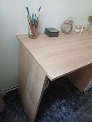 Escritorio madera y blanco