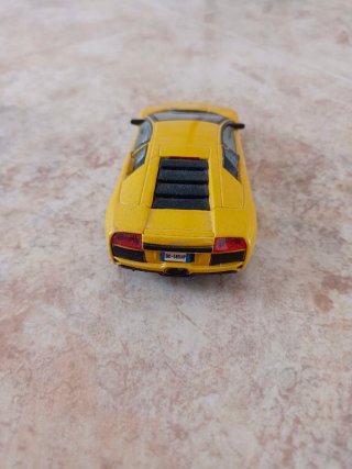 Coches de colección amarillos