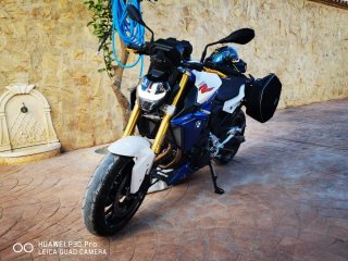 BMW F900R Naked Azul/Blanco