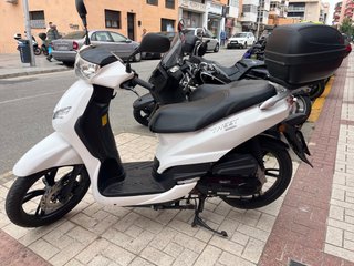 Peugeot Tweet 50cc Blanca