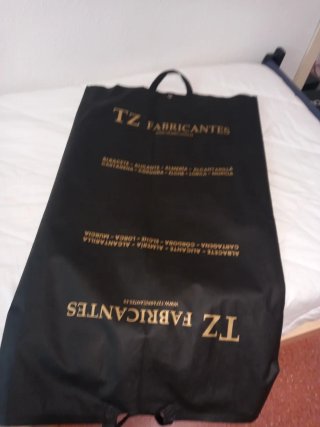 Americana marca del tz azul fuerte y talla 58