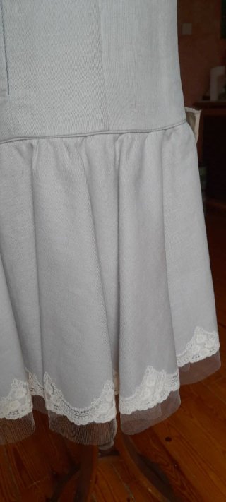 Vestido niña beige con lazo y encaje