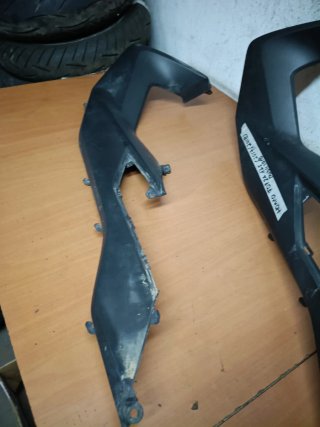 Lateral Honda Forza 125 (2017-2018)