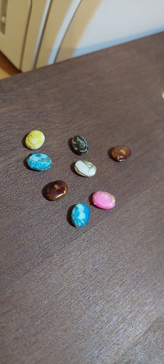 Pietre di plastica per la creazione di gioielli