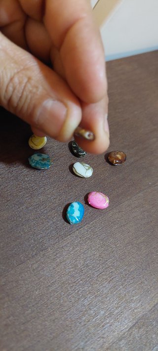 Pietre di plastica per la creazione di gioielli