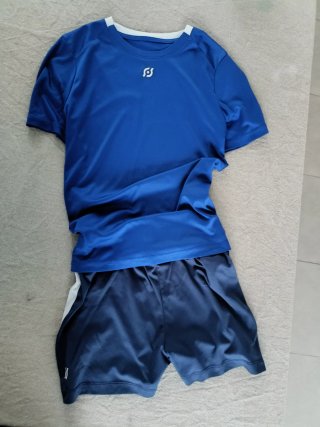 Conjunto deportivo niño talla 10