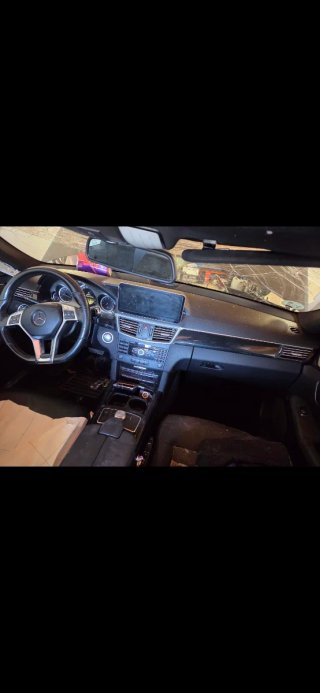 Mercedes accidentado W212 E350 cgi 306cv 160km