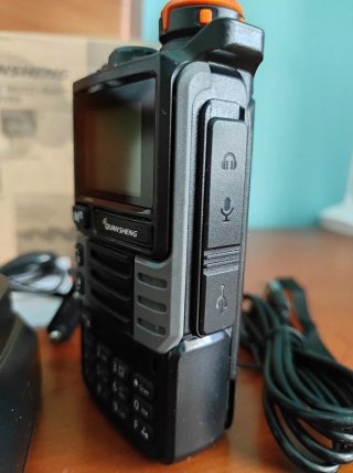 EMISORA UHF VHF AEREA CB(RX) + REGALO MINI ANTENA