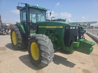 Tractor John Deere 8300