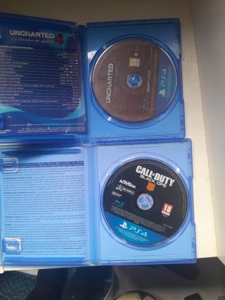 PS4 Call of Duty Black Ops 4 y Uncharted 4