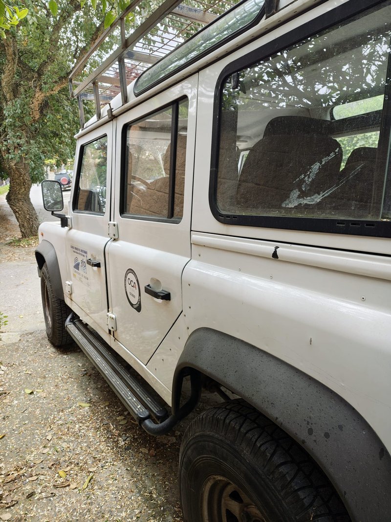 Land Rover Defender 2011 - foto 1