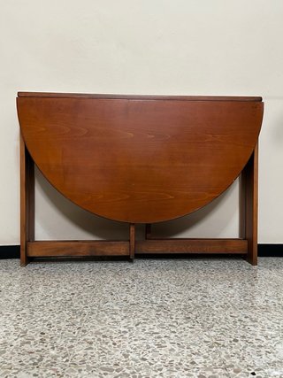 Mesa ovalada extensible de madera
