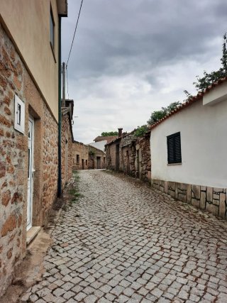 Moradia T1 em Linhares – Perto do Douro