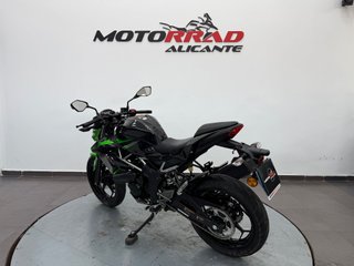 Kawasaki Z125 2023 Naked Negra/Verde