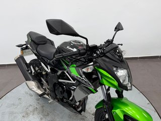 Kawasaki Z125 2023 Naked Negra/Verde