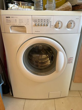 Lavadora Zanussi Essential