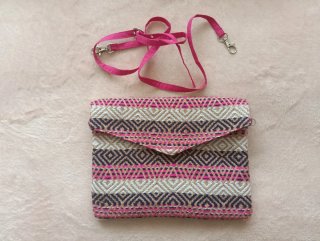 Bolso de mano tejido multicolor