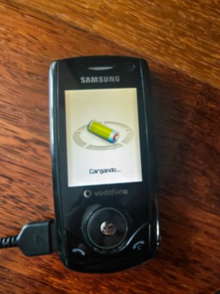 Lote 2 móviles: Samsung y Nokia para piezas