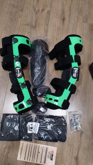 Rodilleras ortopédicas para moto
