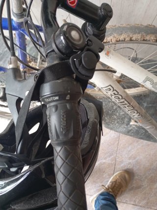 Bicicleta Decathlon plateada