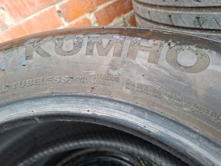 Neumáticos 205/60/16