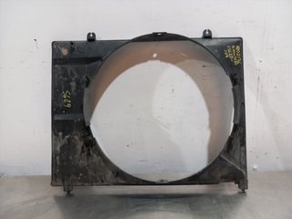 CALANDRA DELANTERA DE RADIADOR MITSUBISHI MONTERO