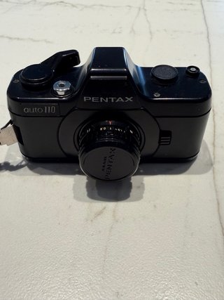 Pentax Auto 110 + 2 Lentes + Flash(con estuche)