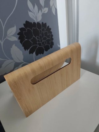 Soporte madera tablet/libro
