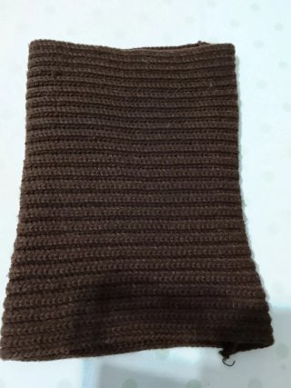 Sciarpe e foulard in lana di vari colori