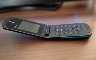 Nokia 7070 Prism + Cargador Original