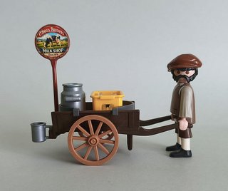 Playmobil Repartidor Lechero Victoriano Con Carro.