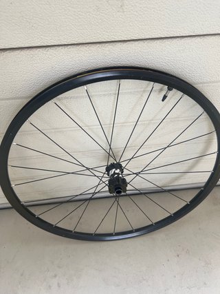 Rueda de bicicleta negra