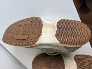 Zapatillas Hogan Beige y Gris