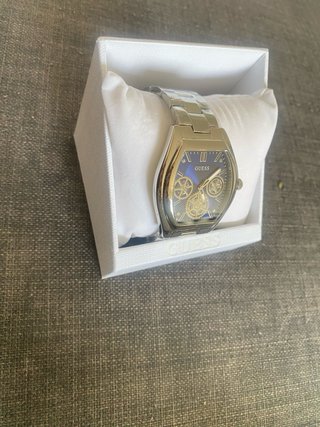 Reloj Guess Azul y Plateado Nuevo
