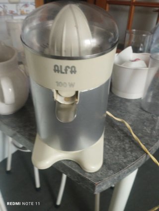 Exprimidor Alfa 100W
