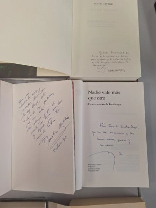 Libros dedicados por autores a Sánchez Dragó
