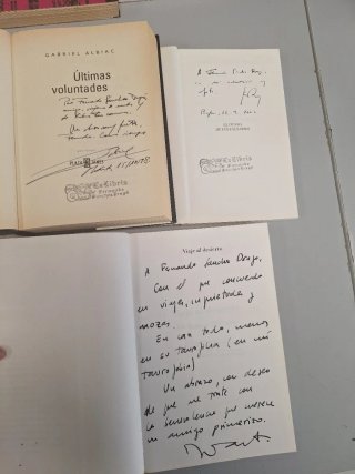 Libros dedicados por autores a Sánchez Dragó